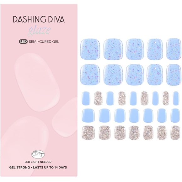 Dashing Diva Blueberry Bliss Semi Cured Pedi Nail Strips - Picture 1 of 8